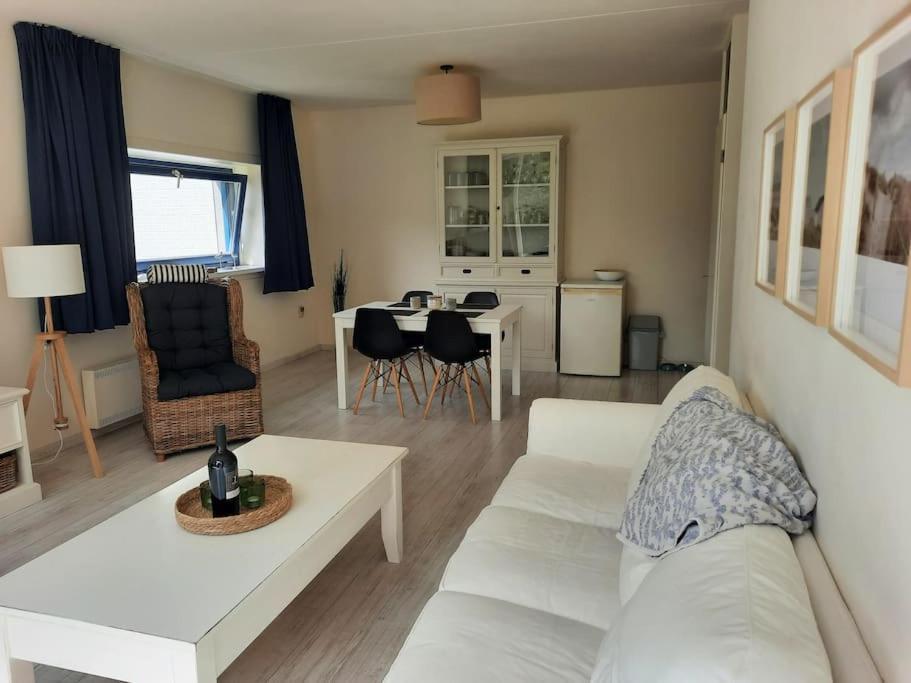 Erdgeschoss-Wohnung Nahe Am Meer กัดซันด์ ภายนอก รูปภาพ